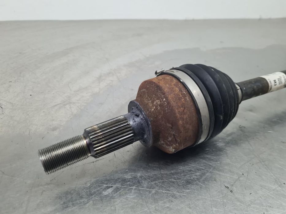 Transmissão trás esquerda TESLA Model 3 (5YJ3)