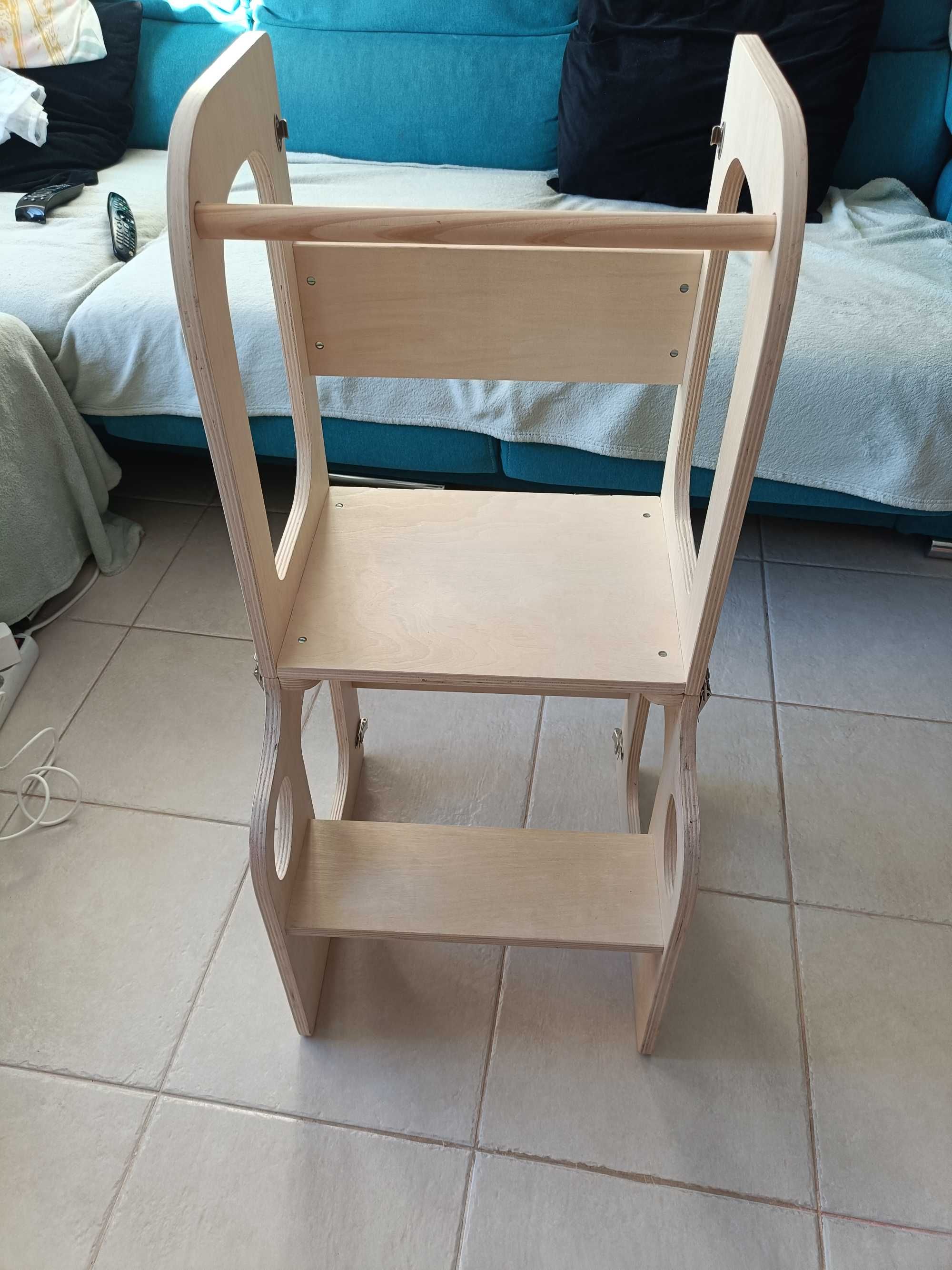 Torre de aprendizagem / Mesa de atividades