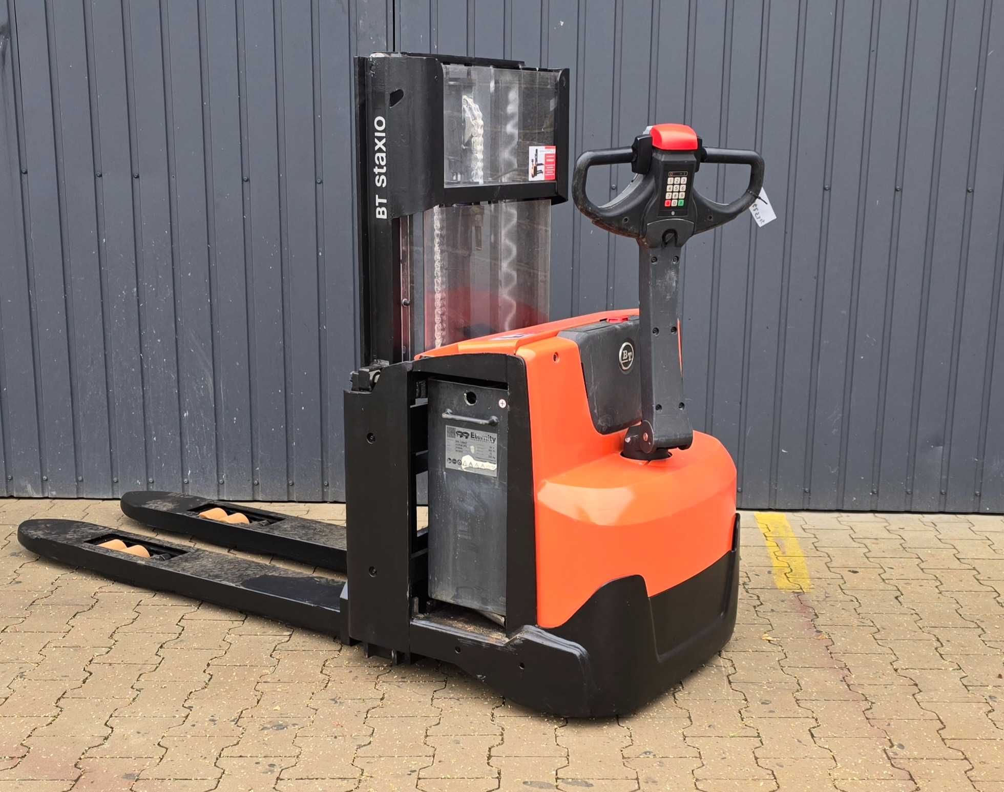 BT SWE 200d 2018r widły 1.35m Paletowy wózek magazynowy elektryczny