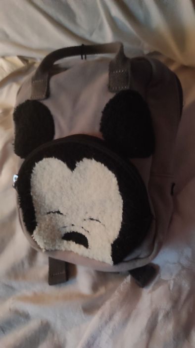 Pequena mochila do Mickey
