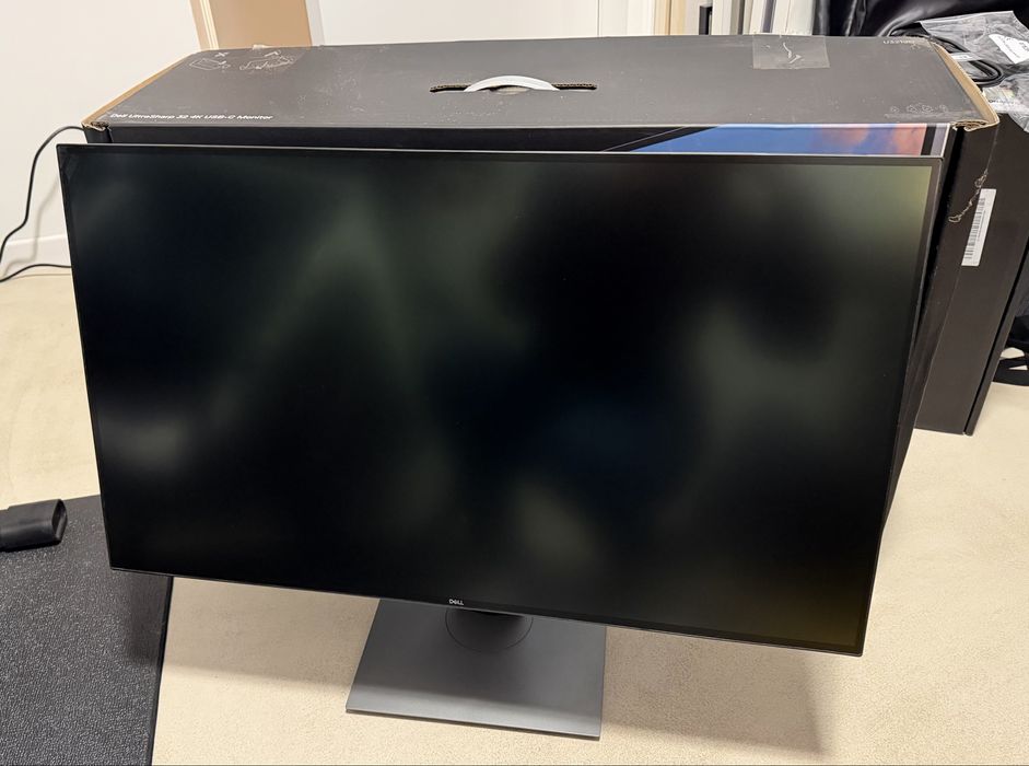 Dell monitor LED 32” ips 4k z hubem USB C model U3219Q super stan
