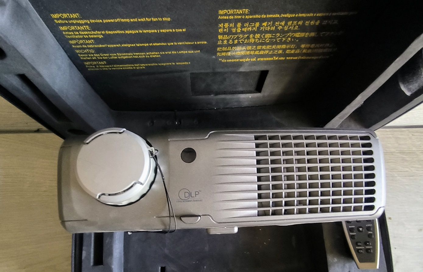 Projektor Dell 2300MP