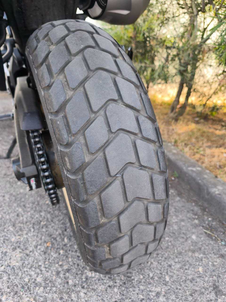 Pirelli MT 60 RS 180/55, para Yamaha XSR700 e outros
