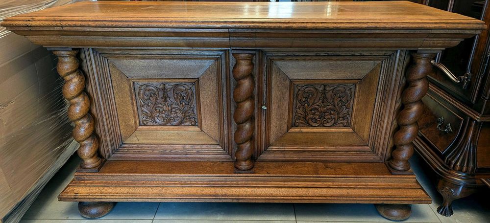 Piękna komoda,szafka neorenesansowa dąb