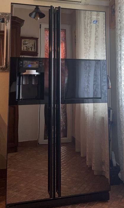 Холодильник SAMSUNG