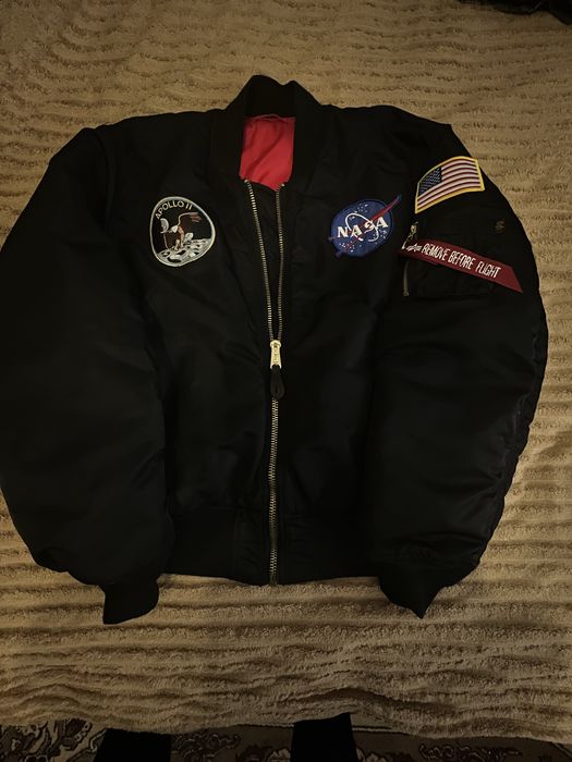 2 Бомбер від Alpha Industries Apollo и Alpha Industries