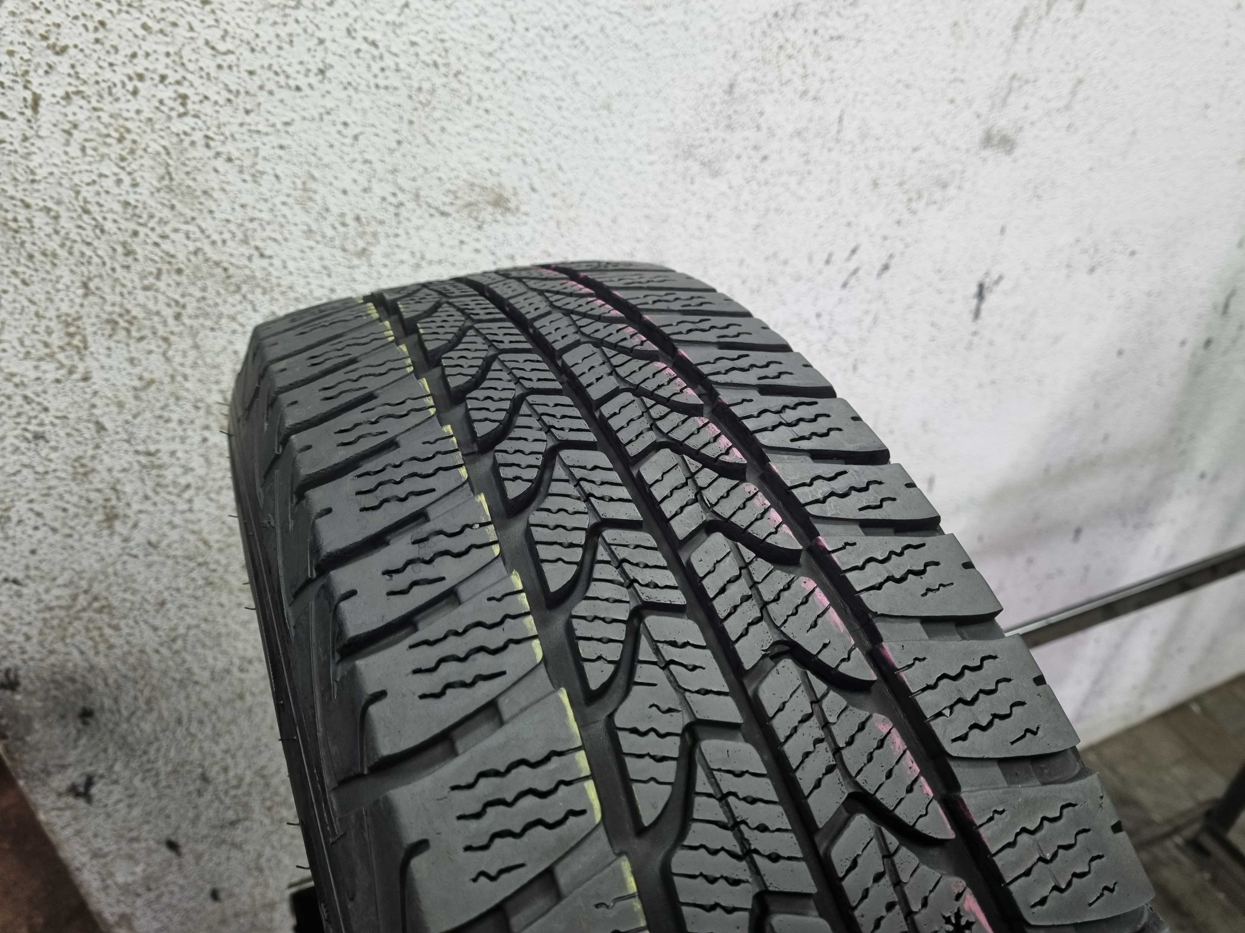 215/65/16C 109/107T Goodyear UltraGripCargo D.4621