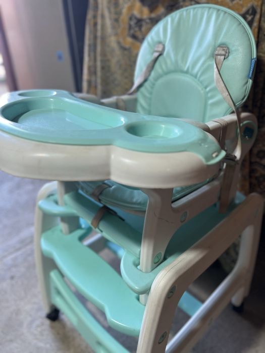 Столик годувальний дитячий з партою