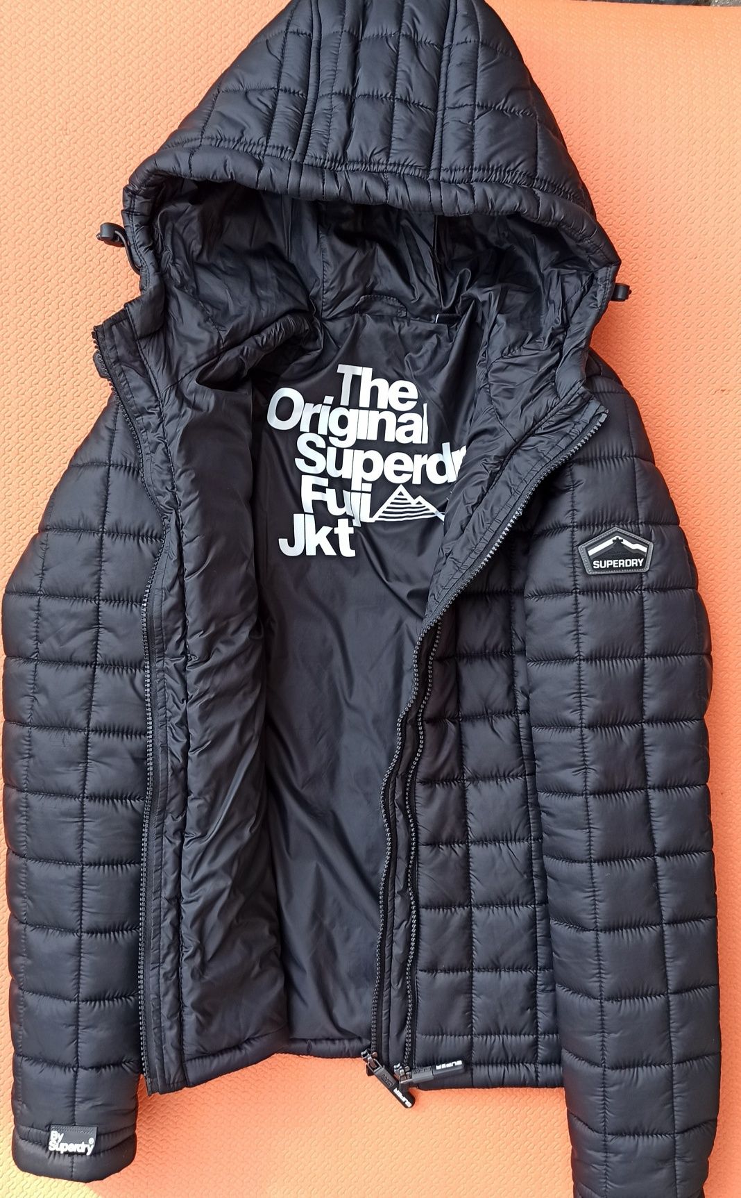 Демисезонная куртка Superdry