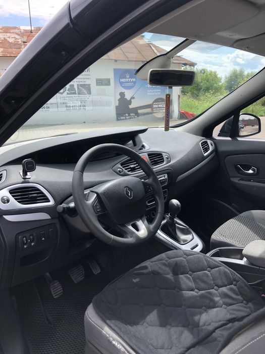 Рено Гранд Сценік