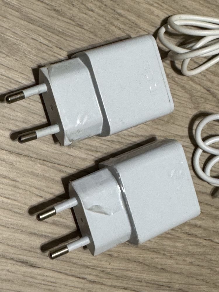 Комплект зарядка + кабель MicroUSB