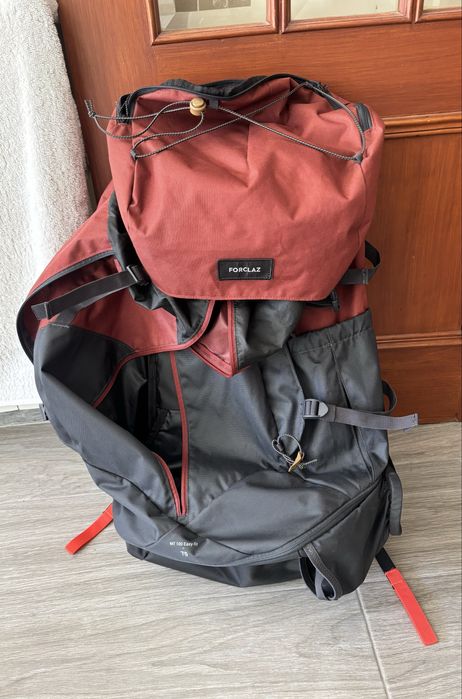 Mochila campismo e viagem nova