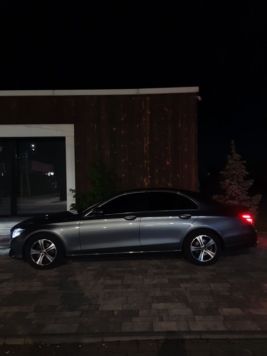 Продаж Mercedes-Benz E-Class 220d 2017 рік