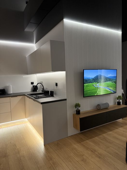 Nowoczesny Apartament na doby-Parking!