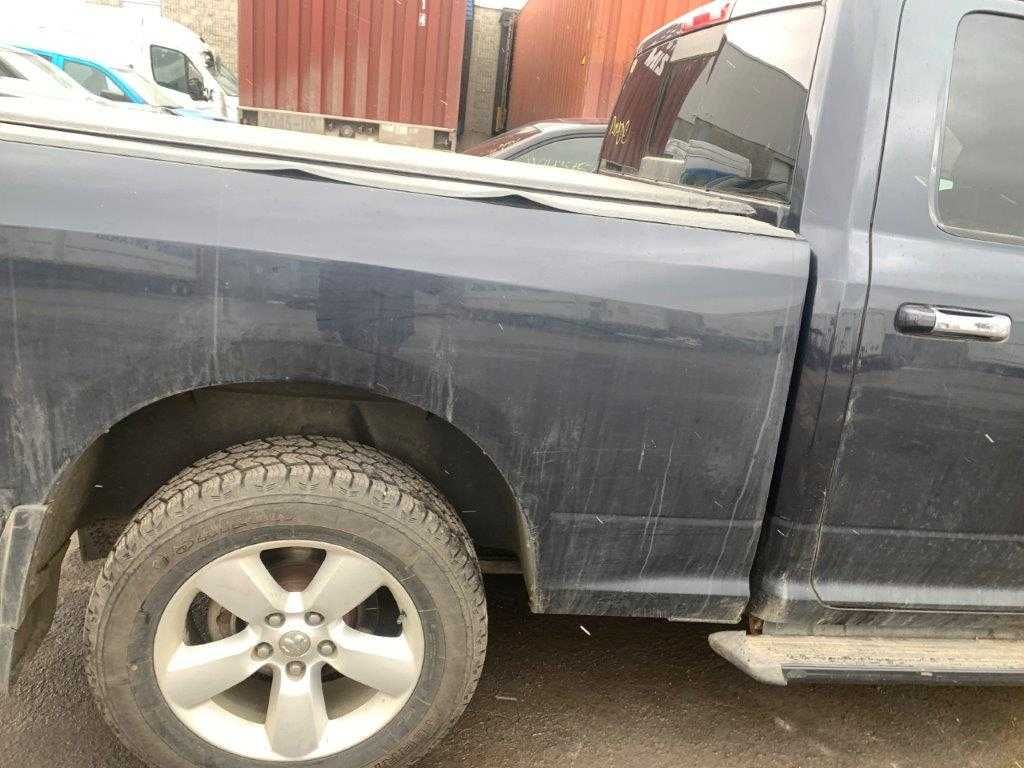 Dodge Ram 1500  09-24 Classic paka skrzynia błotnik tył PAR długa 1.9m