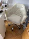 Fotel glamour obrotowy