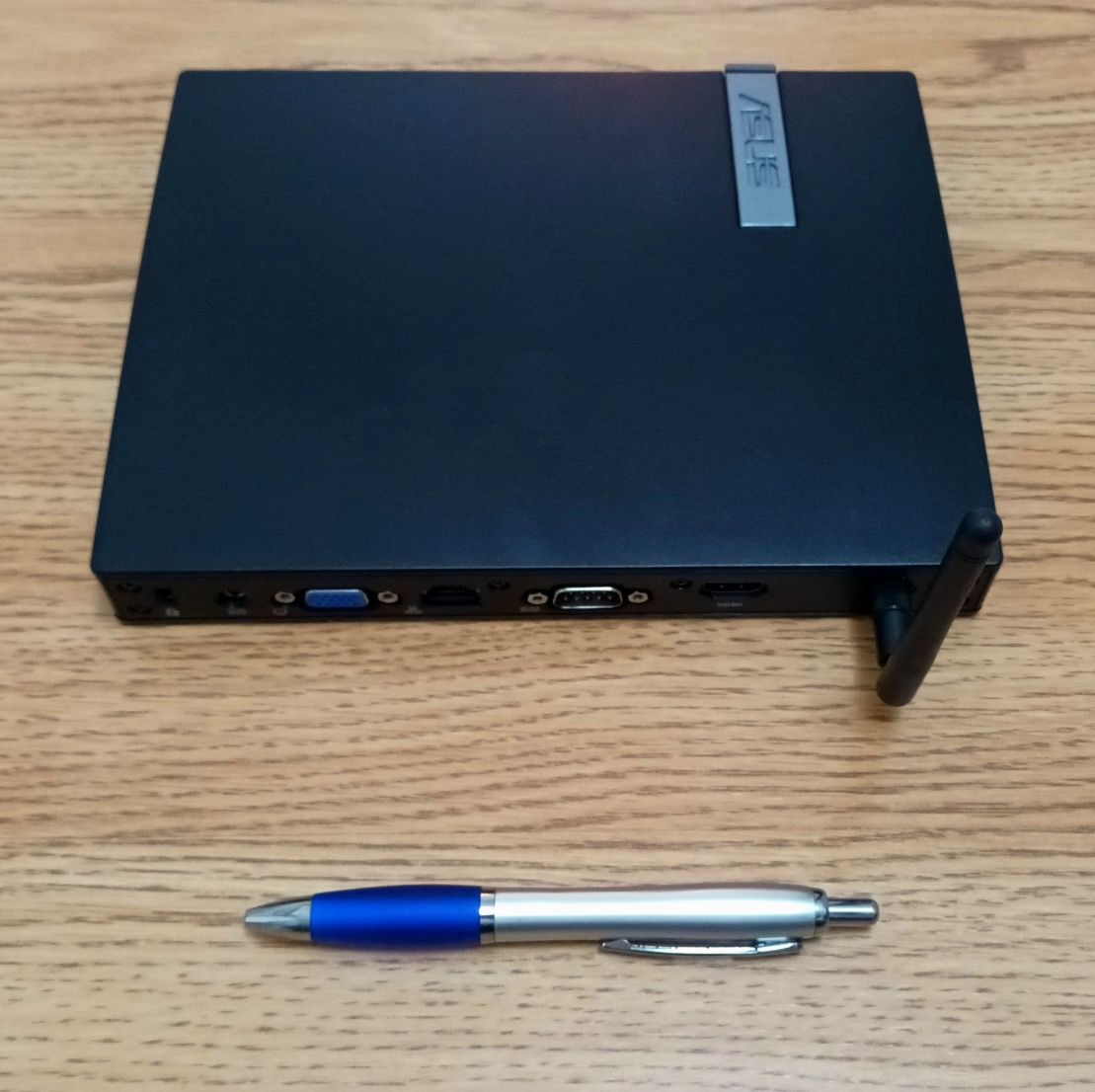 Mini pc Asus Celeron N2807 a 1.58 Ghz, 240 Gb SSD, 8 Gb DDR3