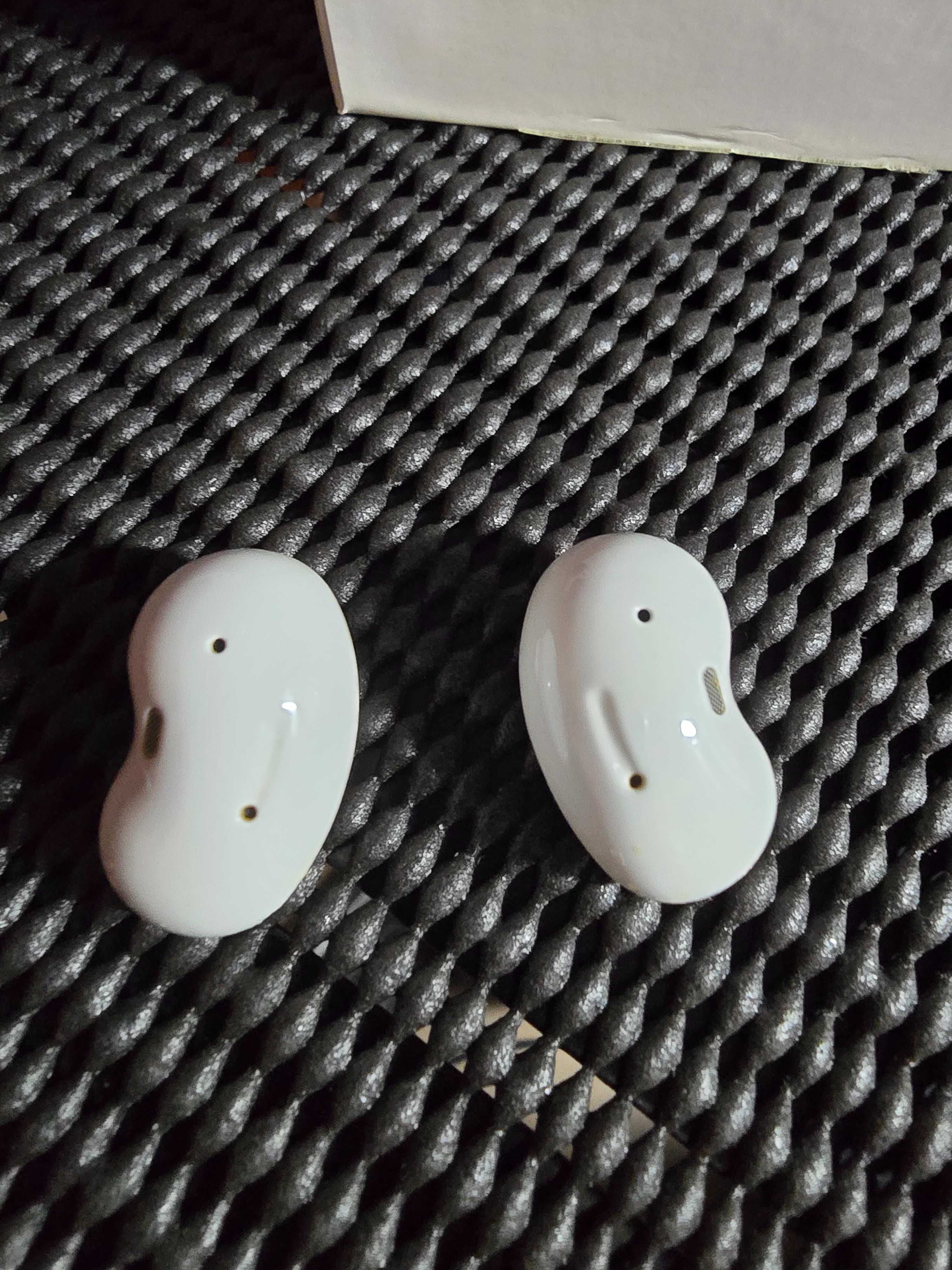 Samsumg Galaxy Buds Live