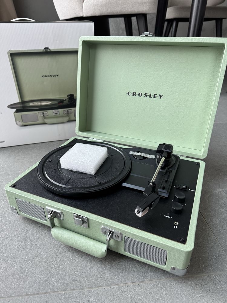 Вініловий програвач Crosley Cruiser Deluxe Mint (CR8005D-MT4)