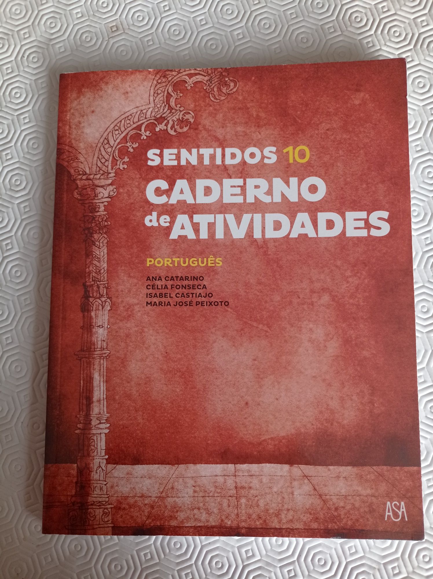 Caderno de Atividades Sentidos 10 Ano