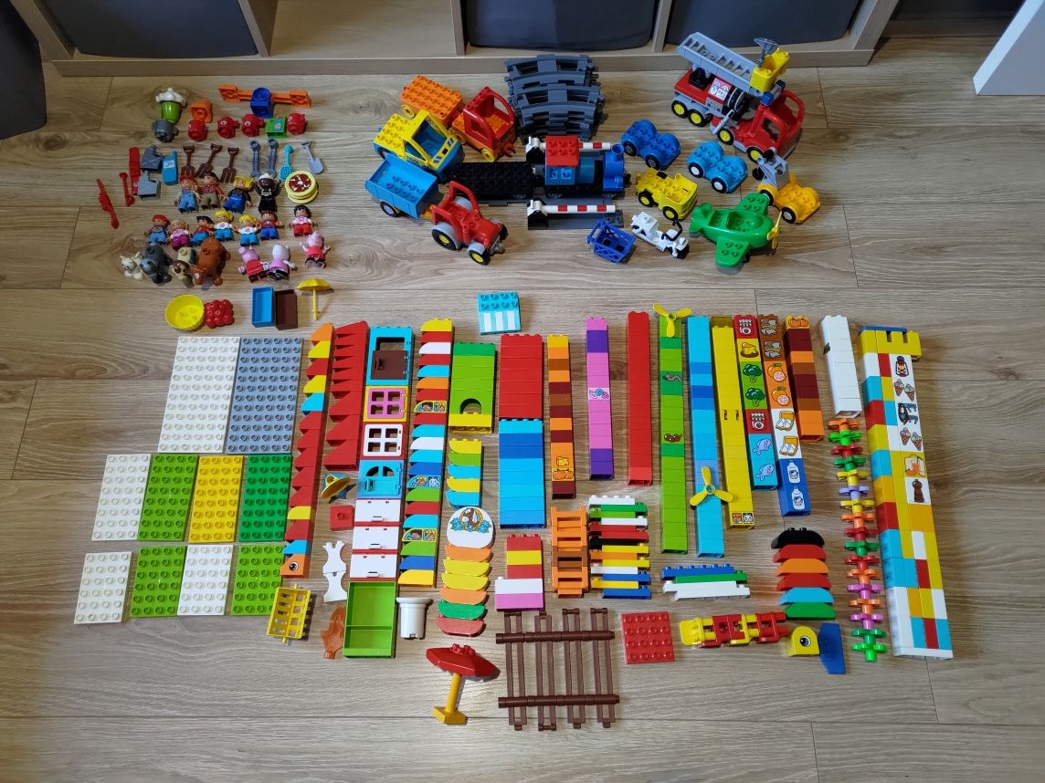Klocki LEGO Duplo ok 7 kg i trochę innych