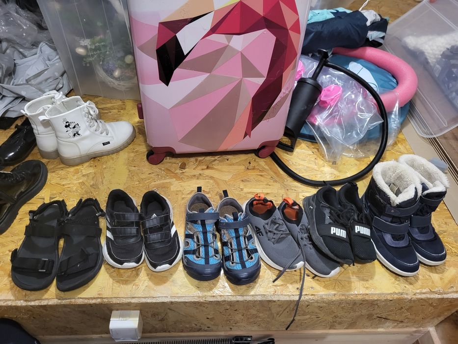 Buty chłopięce 6 par 32, 33 4F i inne
