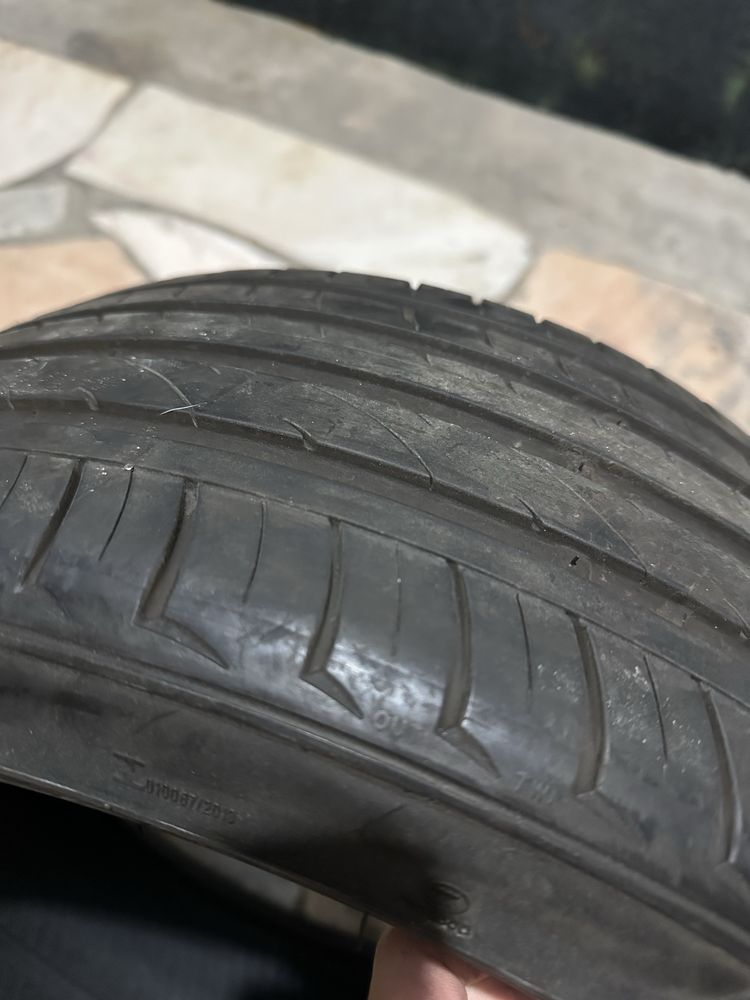2 Pneus 225/35R19