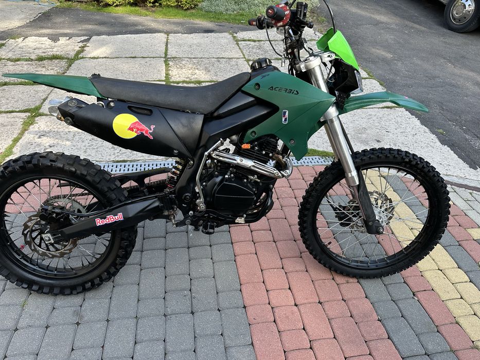 Cross 250 Diabolini Super stan