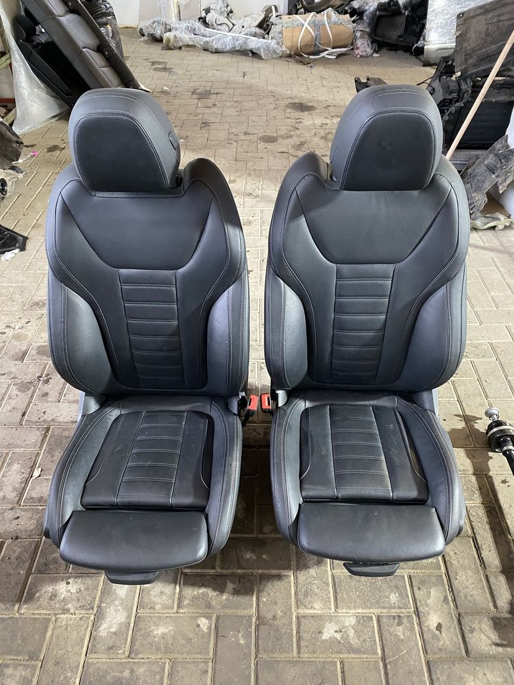 Переднии сидушки BMw G20 G01