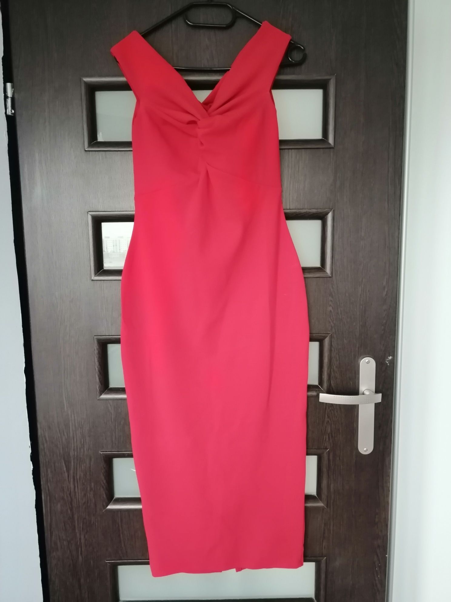 Sukienka dopasowana czerwona Missguided r. 42