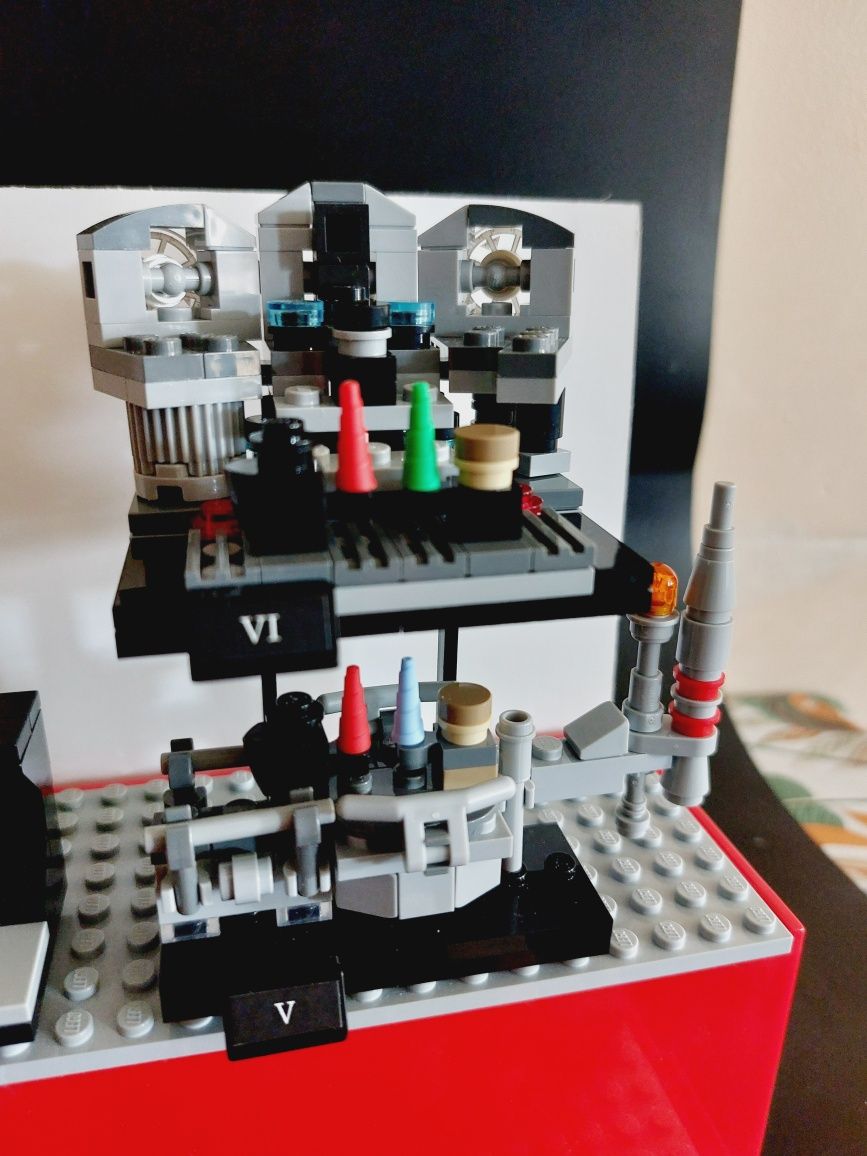 Lego Star Wars micro Duels i gablotka Lego czerwona