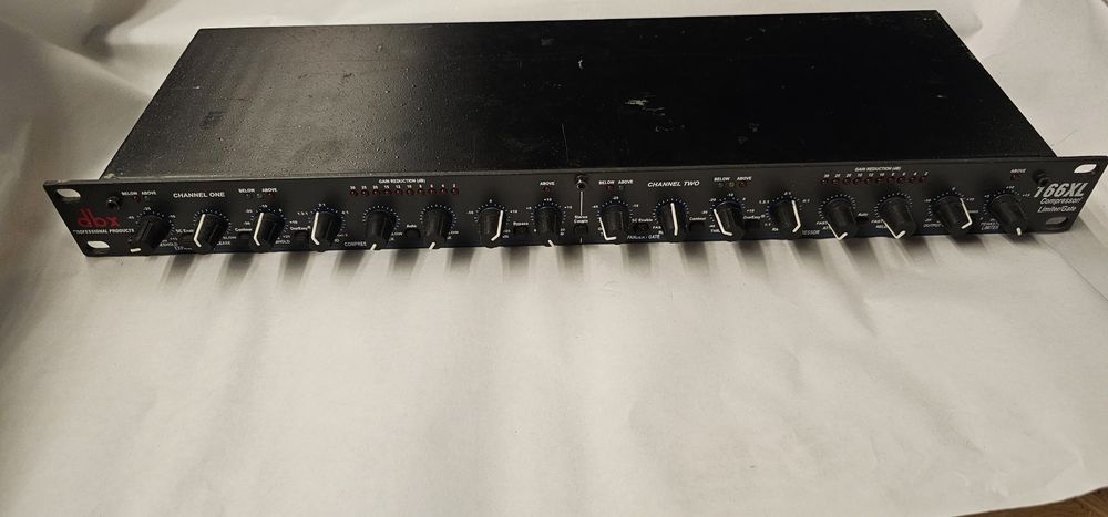 Компресор dbx 166XL