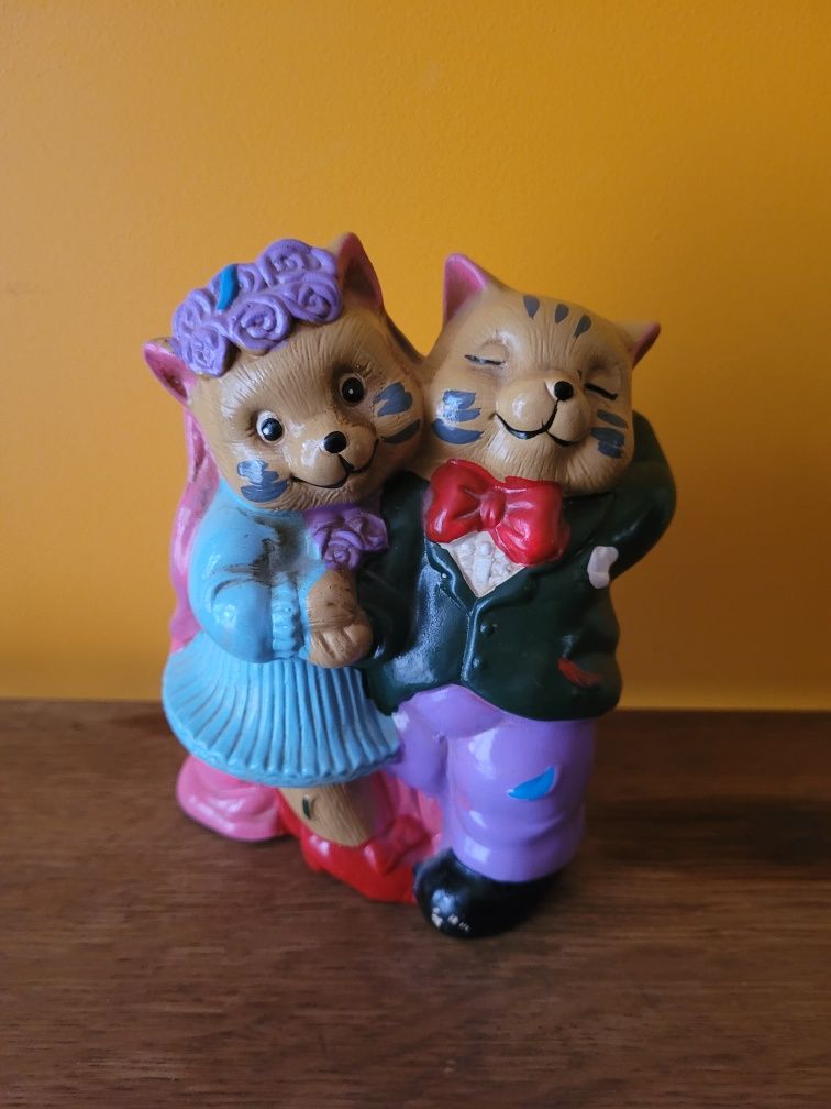 Piękna ceramiczna skarbonka, vintage dla dziecka kotki z PRL-U