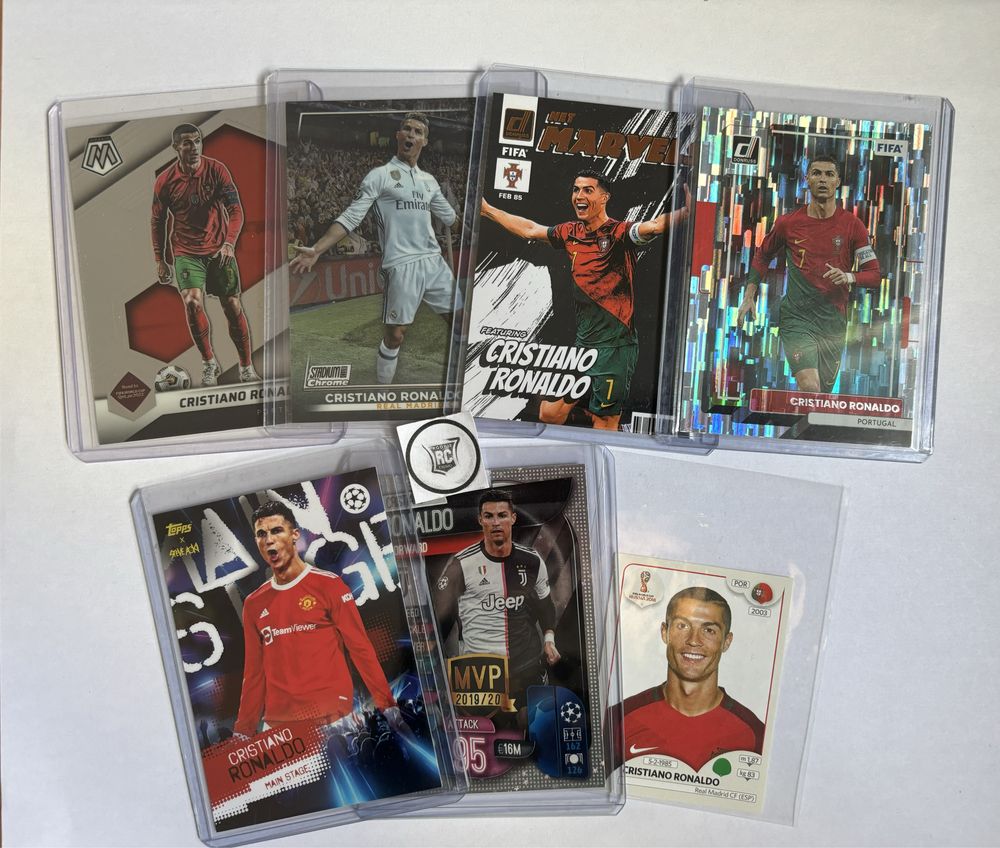 Cards e cromos Cristiano Ronaldo Panini e Topps Preços variados