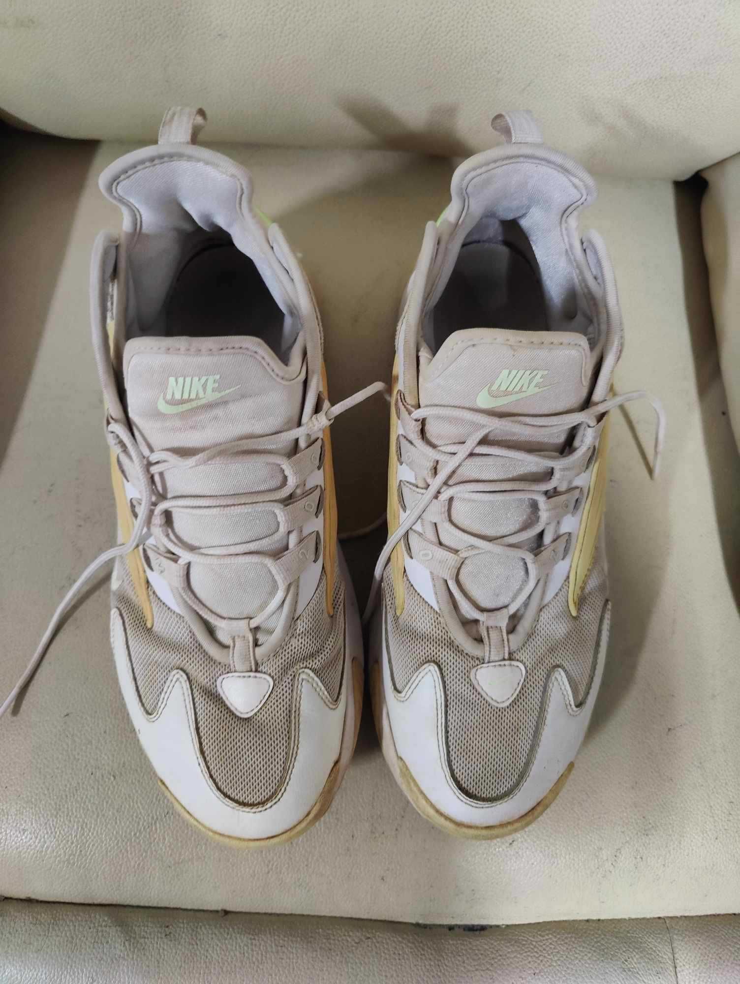 Nike Zoom 2K tam. 42 em muito bom estado.