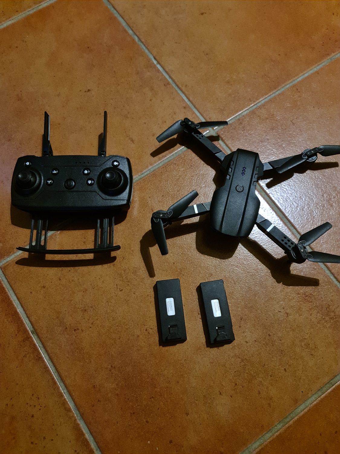 Drone com 2 baterias