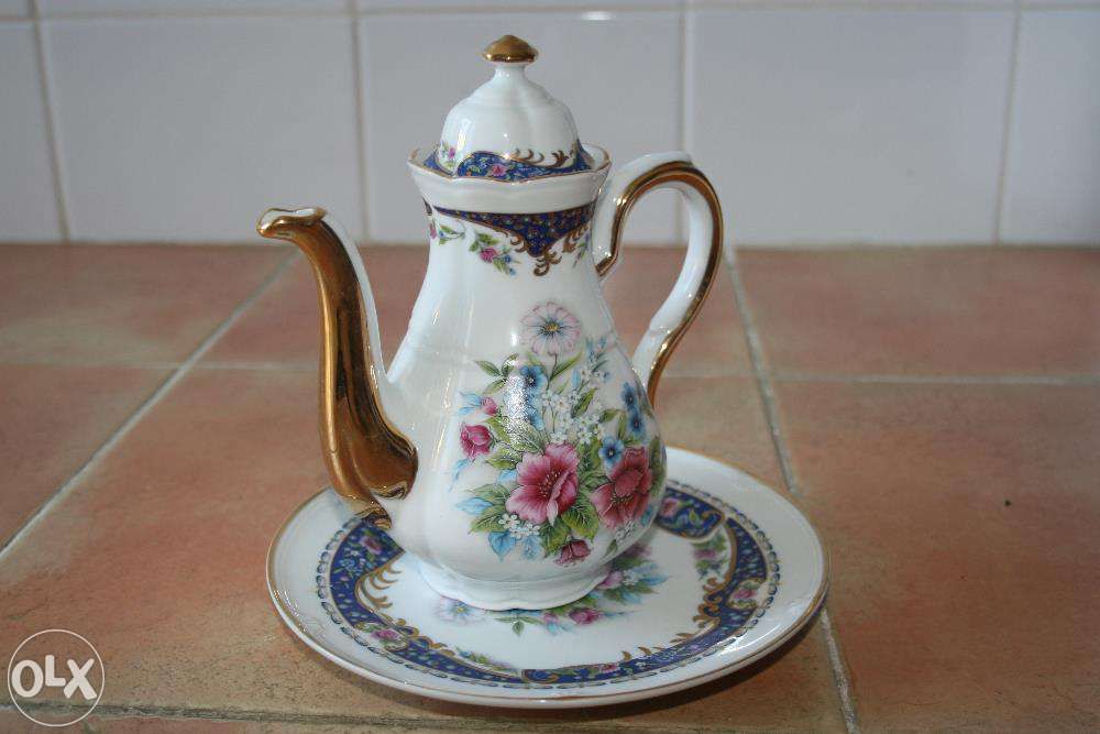 Conjunto fina porcelana Limonges - Jarro e prato