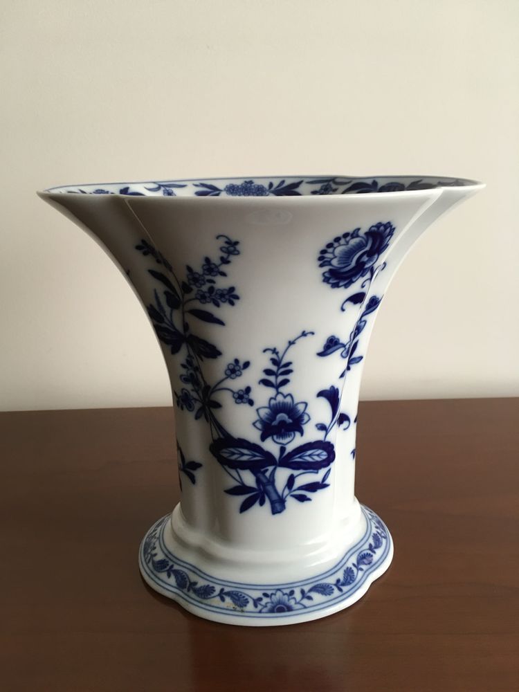 NOVA Jarra VISTA ALEGRE linha Margão com 21cms altura