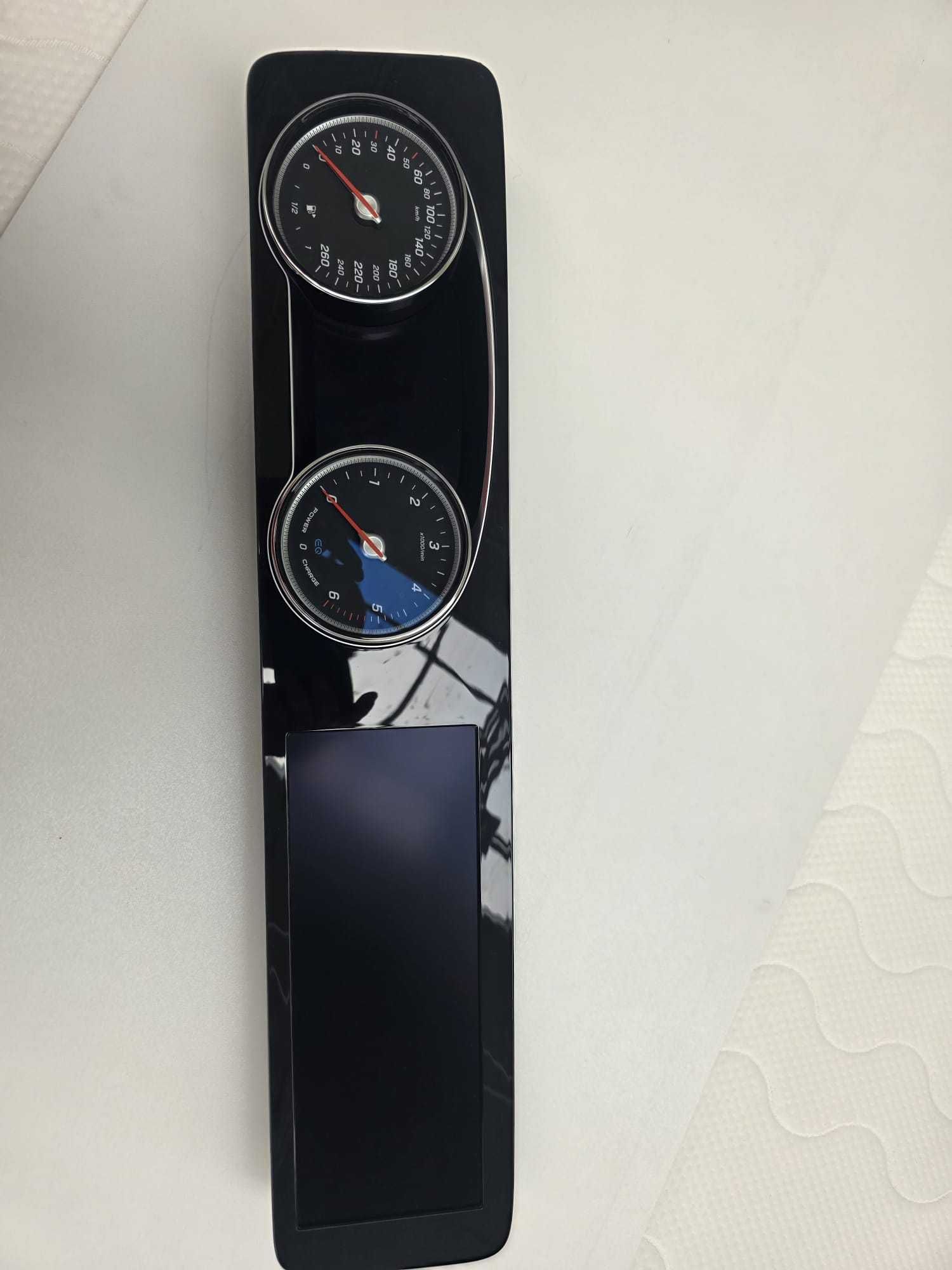 licznik zegar wyświetlacz Mercedes Benz E-class w213 eq power 2019r