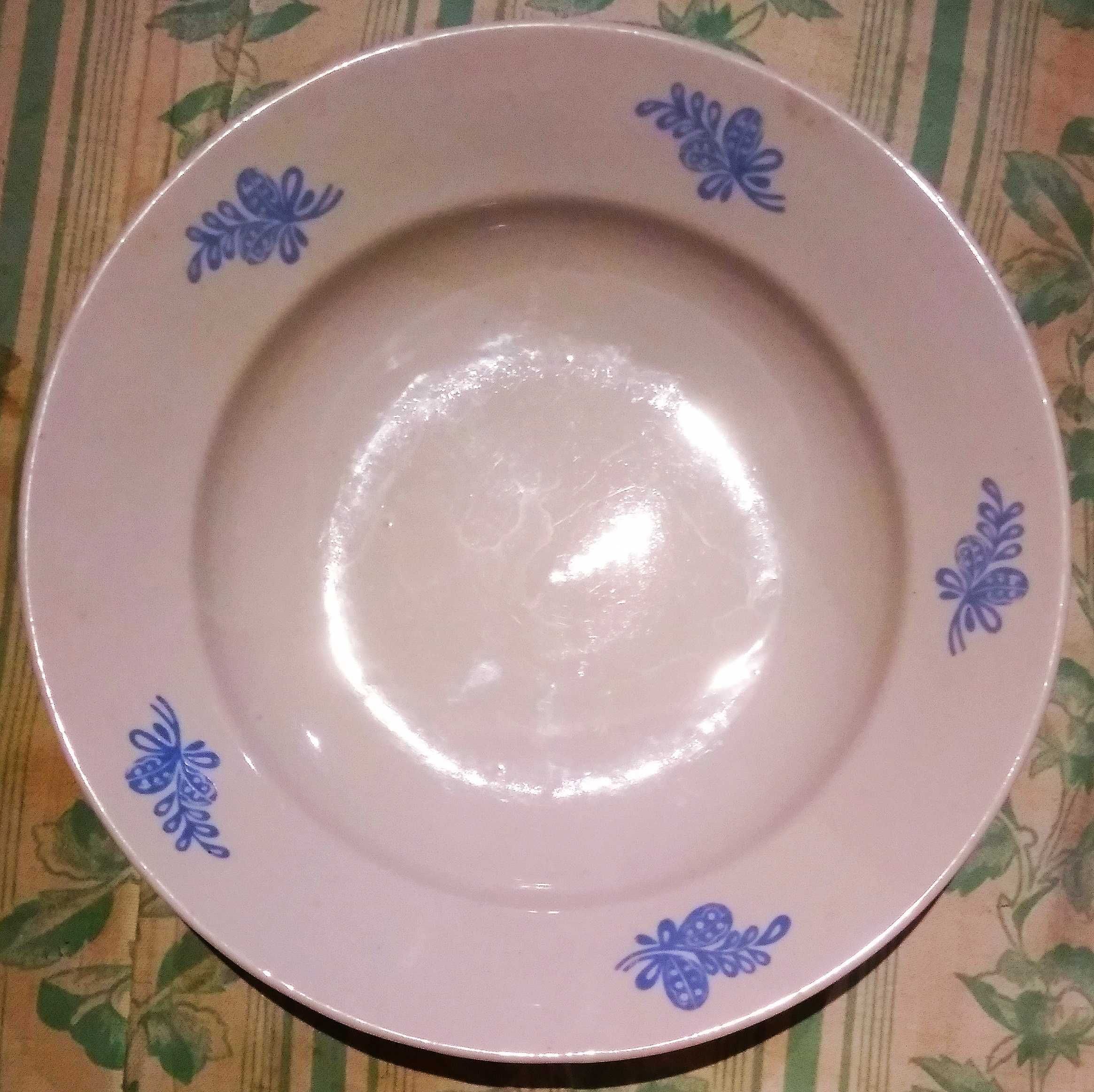 Тарелки суповые, большие. Форфор, керамика СССР.