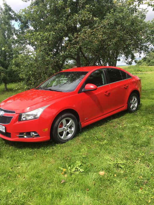 Продам шевроле круз