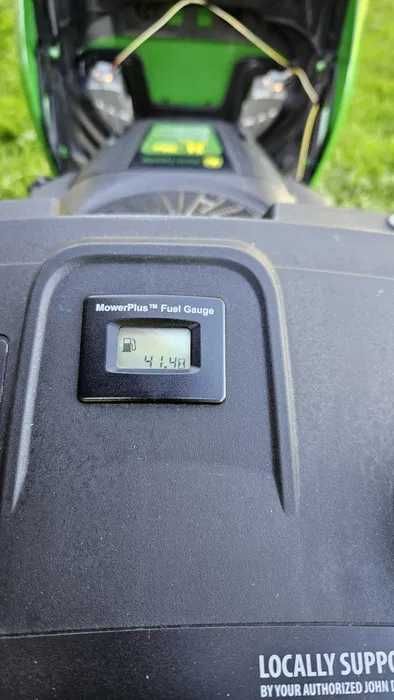 Traktorek John Deere S180