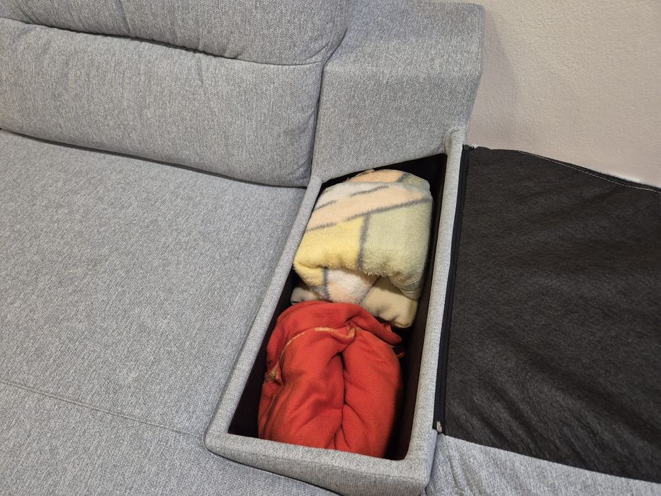 Sofá Chesslong Motorizado com arrumação - 1 ano