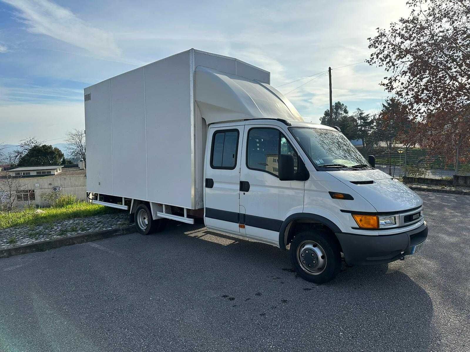 Vendo IVECO carrinha IVECO 35C11 | 7 lugares | Caixa fechada.