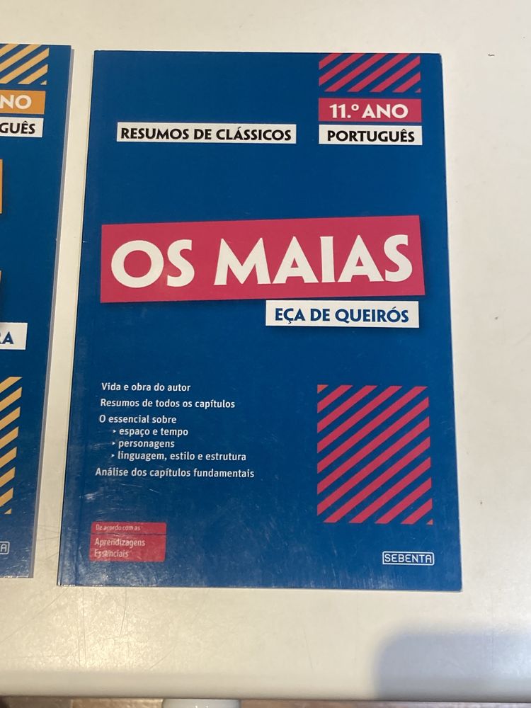 Livros "Resumos Clássicos" 11° ano