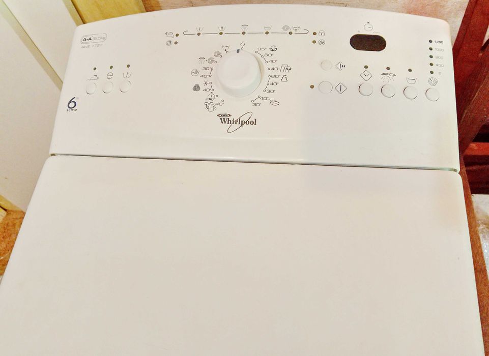 Стиральная машина Whirpool AWE 7727 пошипн. и фланцы новые отличн.сост