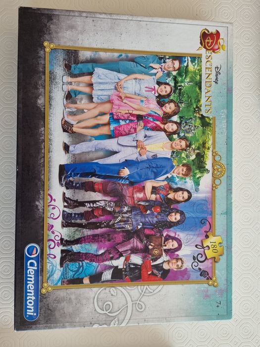 Puzzle Descendants Disney 180 peças