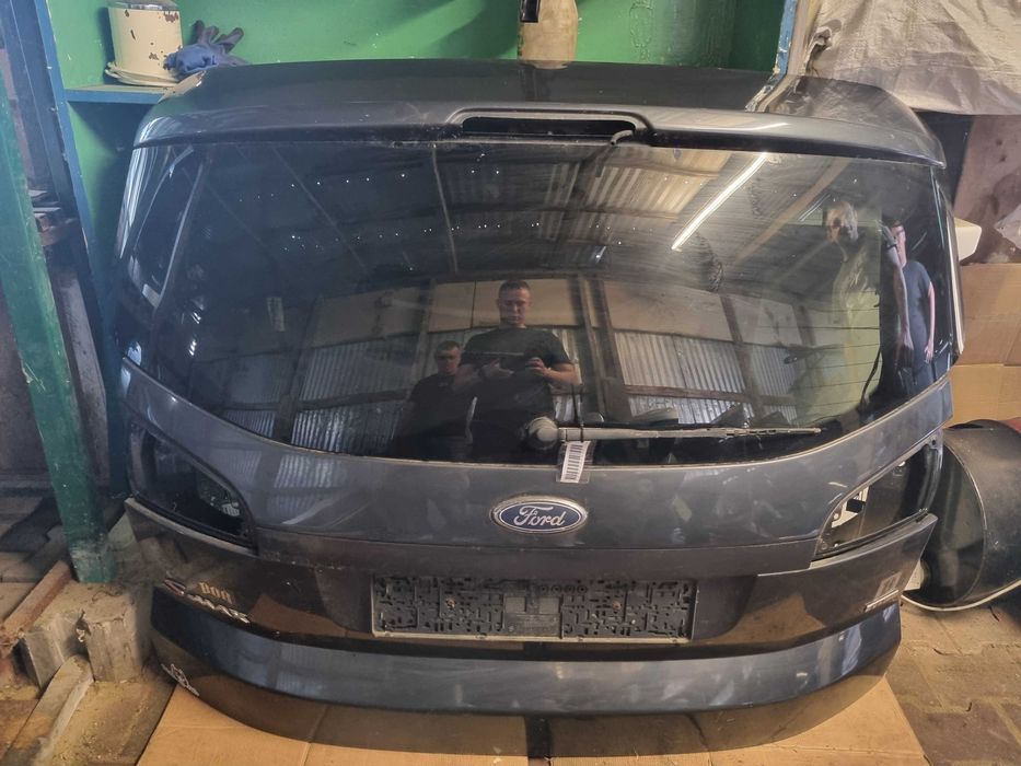 Klapa bagażnika s-max