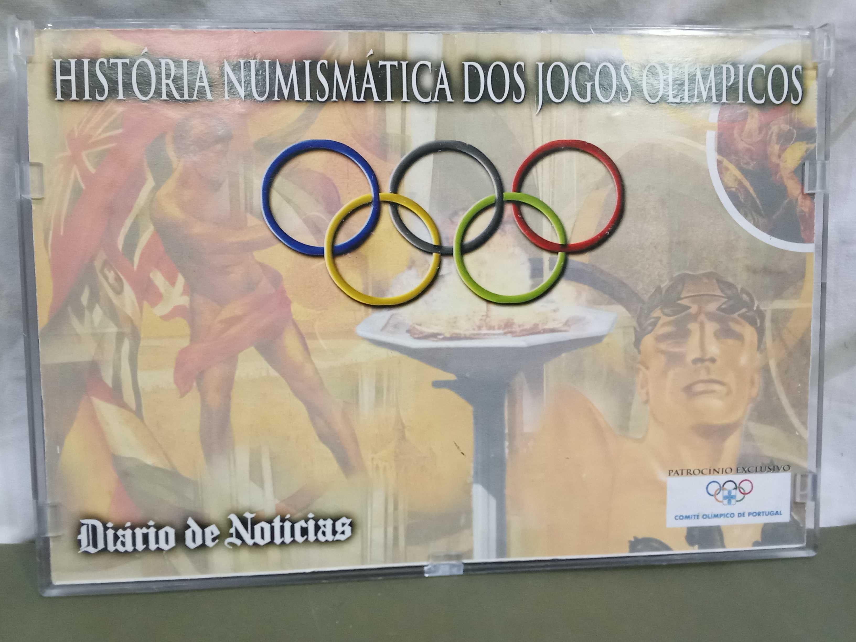 Coleção 24 medalhas em metal prateado dentro de carteira plástica.