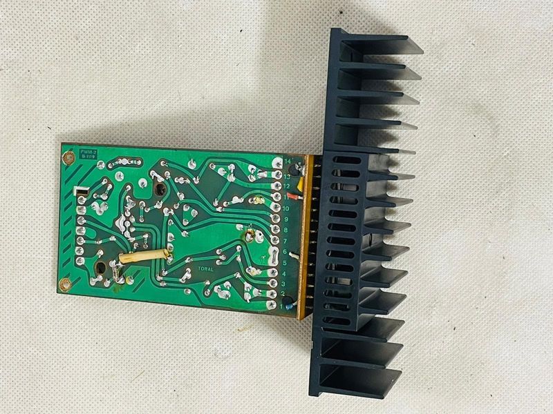 Radmor płytka 5100 końcówki mocy 6/77 9/77 1977r radiatory sprawne